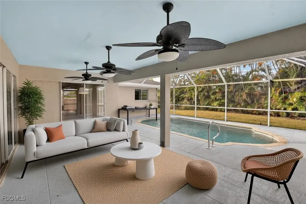 3902 SE 2nd Place Cape Coral FL 33904