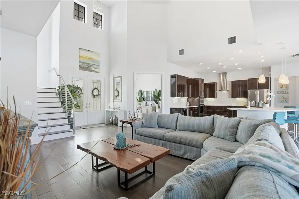427 Willet Avenue Naples FL 34108
