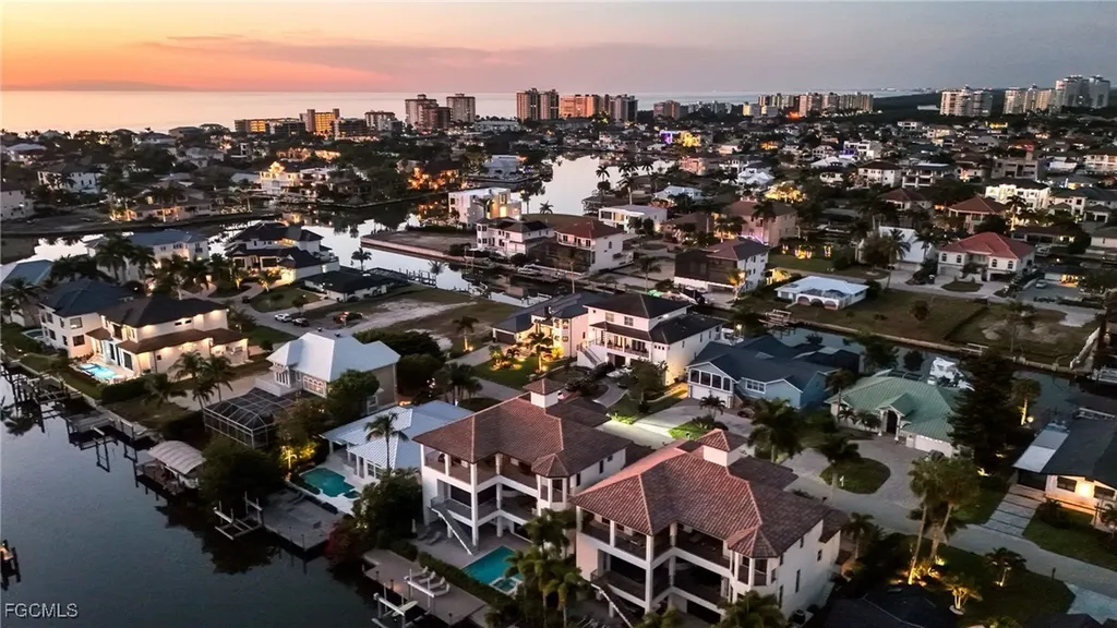 427 Willet Avenue Naples FL 34108