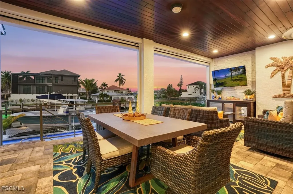 427 Willet Avenue Naples FL 34108
