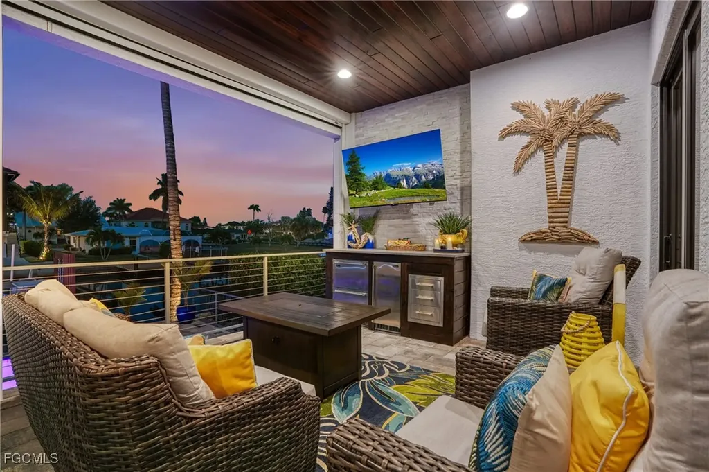 427 Willet Avenue Naples FL 34108