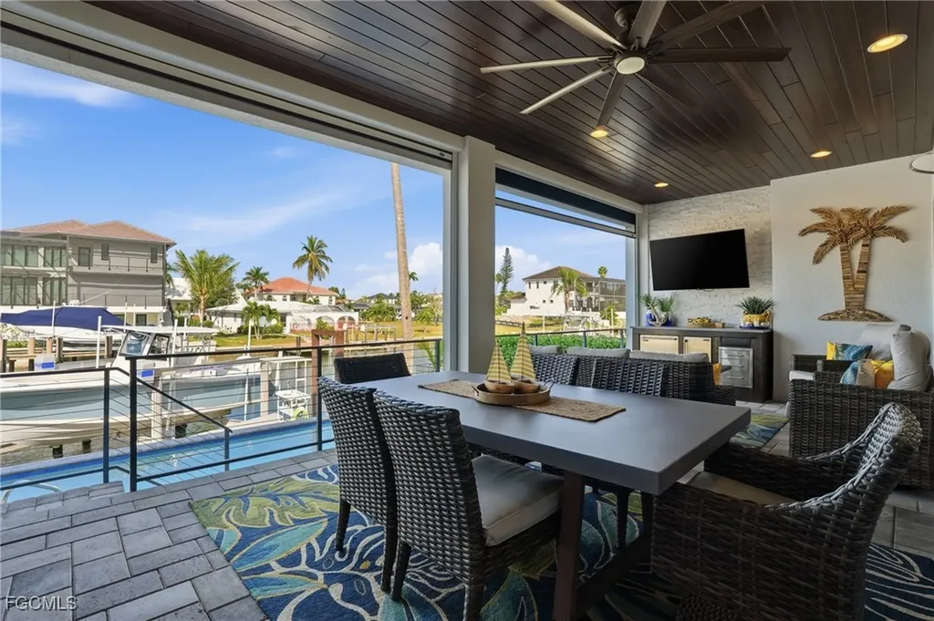 427 Willet Avenue Naples FL 34108