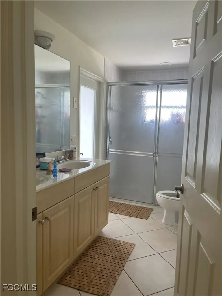 322 SE 29th Street Cape Coral FL 33904