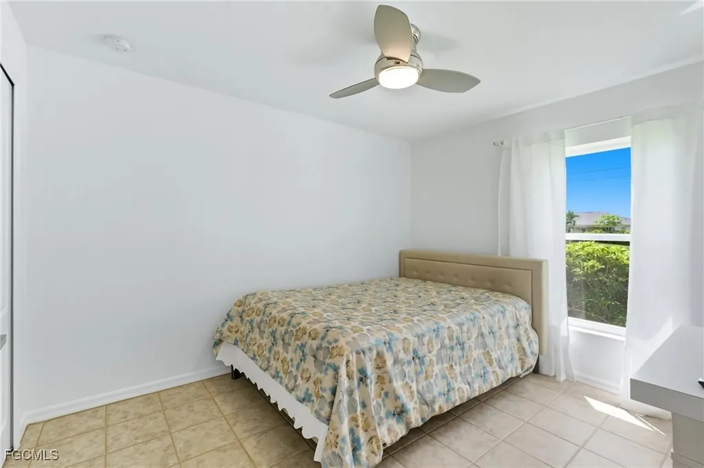 1809 NW 10th Terrace Cape Coral FL 33993