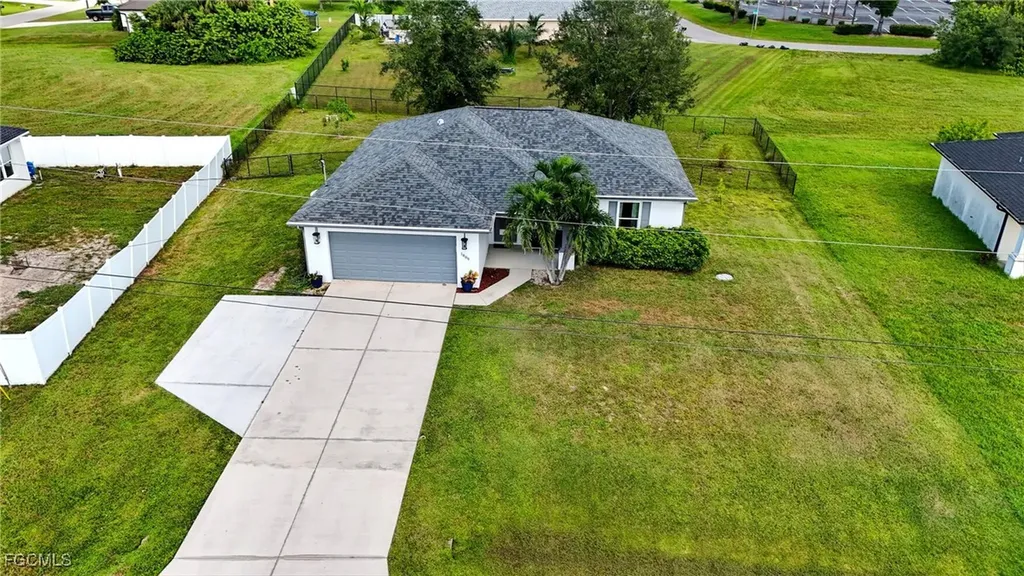 1809 NW 10th Terrace Cape Coral FL 33993