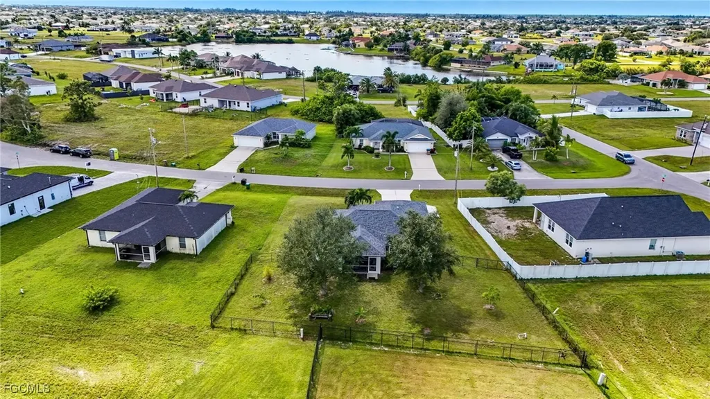 1809 NW 10th Terrace Cape Coral FL 33993
