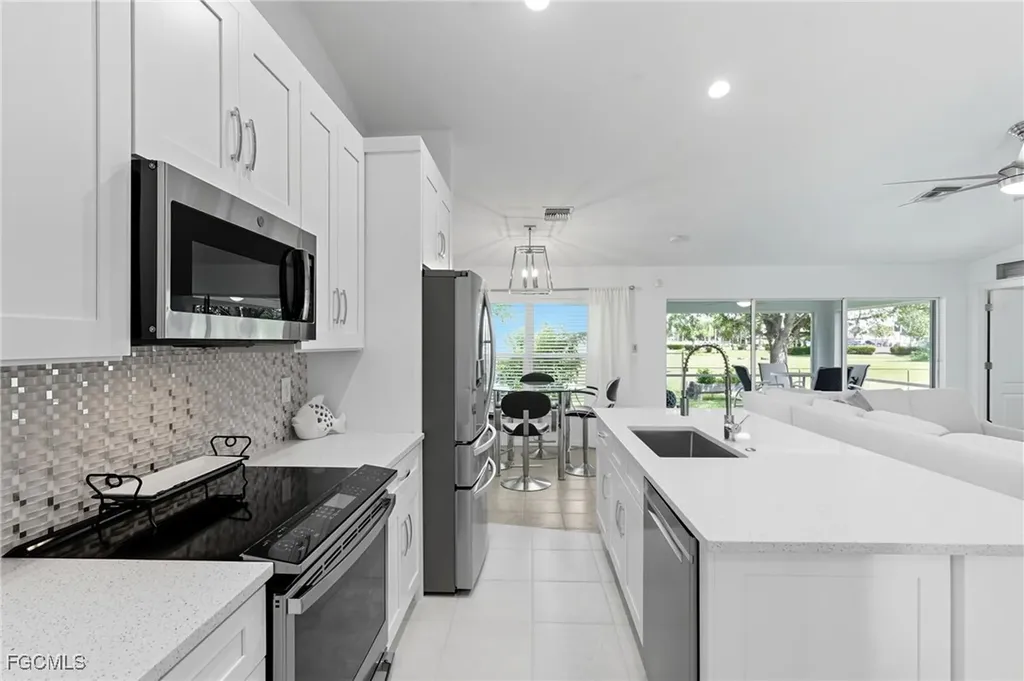 1809 NW 10th Terrace Cape Coral FL 33993