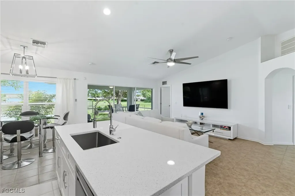 1809 NW 10th Terrace Cape Coral FL 33993