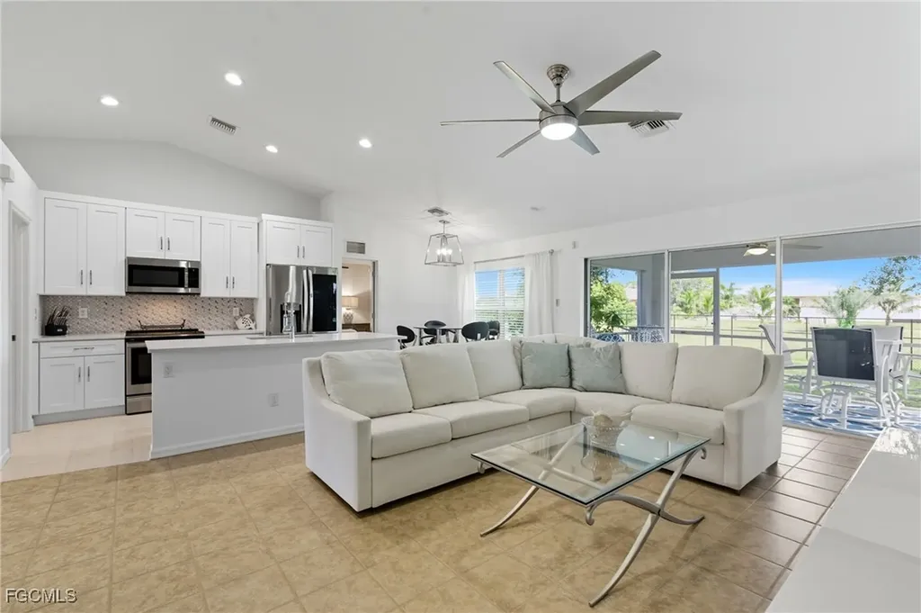 1809 NW 10th Terrace Cape Coral FL 33993