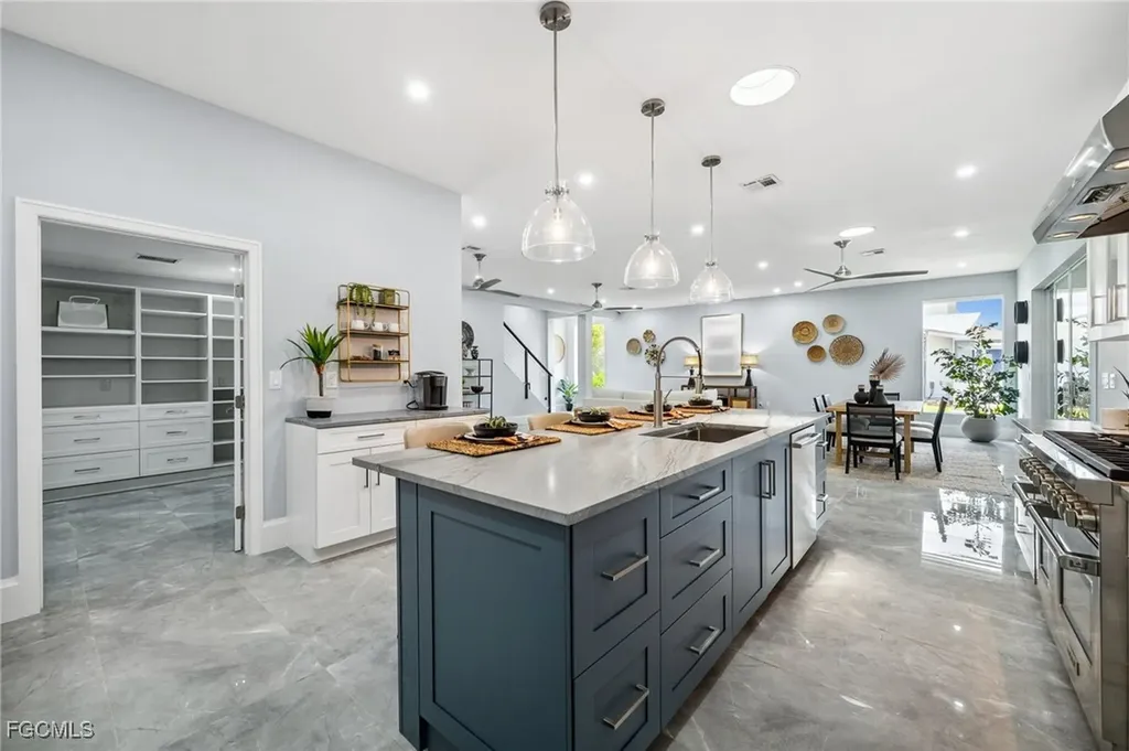 4837 Tarpon Avenue Bonita Springs FL 34134