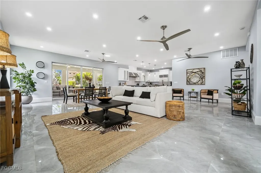 4837 Tarpon Avenue Bonita Springs FL 34134