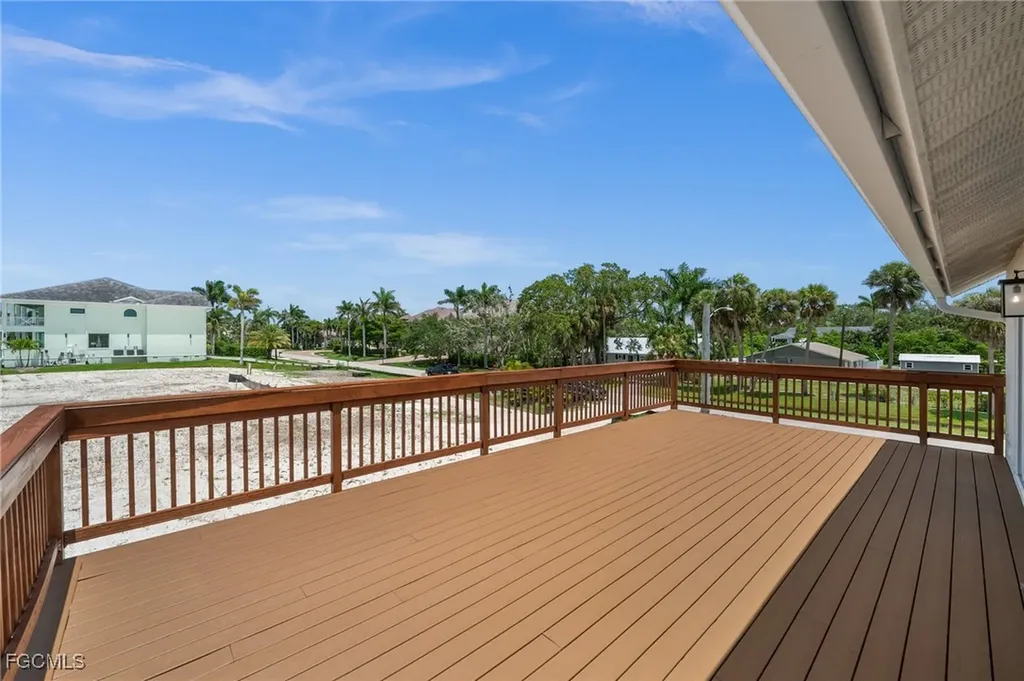 4837 Tarpon Avenue Bonita Springs FL 34134