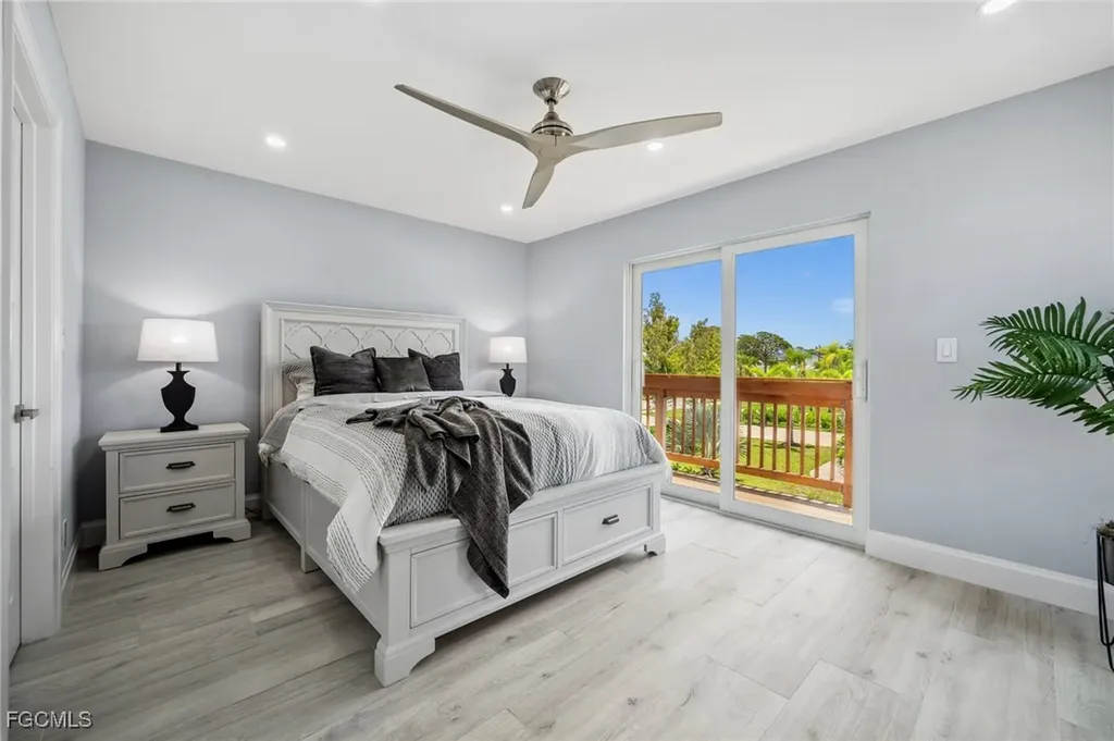 4837 Tarpon Avenue Bonita Springs FL 34134