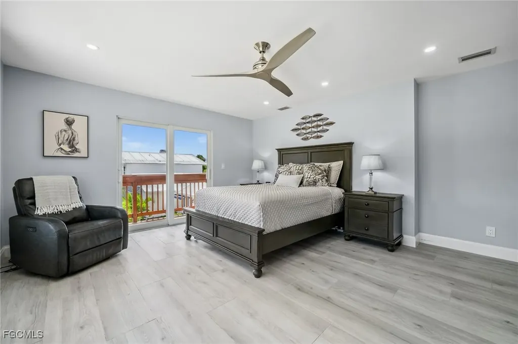 4837 Tarpon Avenue Bonita Springs FL 34134