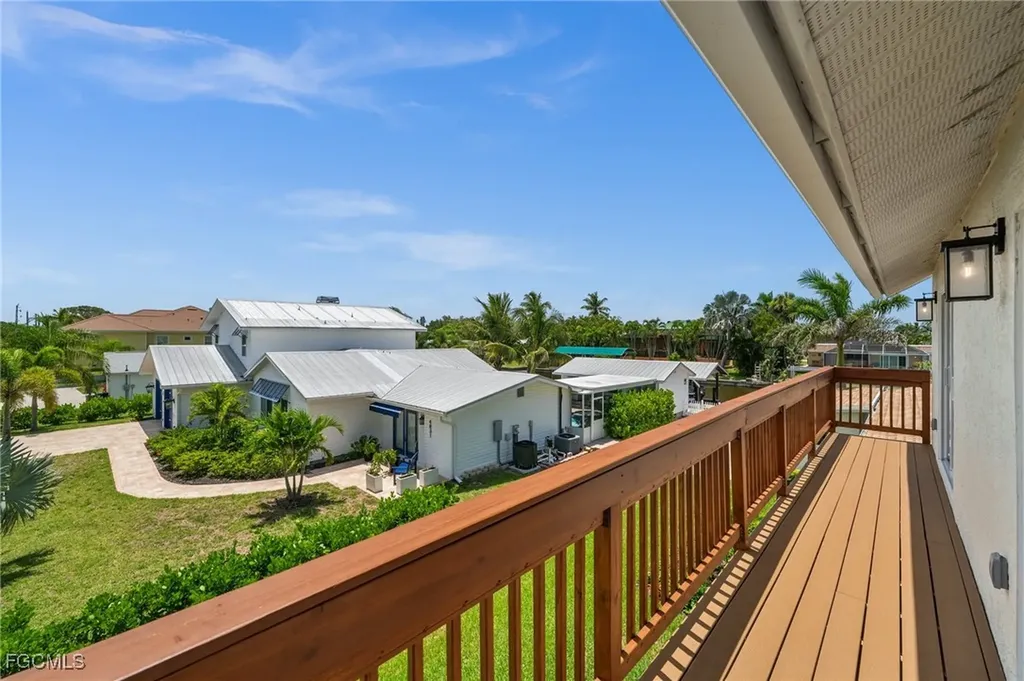 4837 Tarpon Avenue Bonita Springs FL 34134