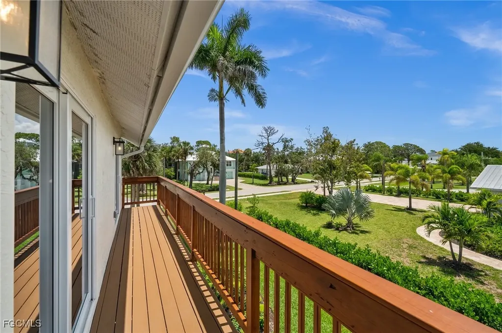 4837 Tarpon Avenue Bonita Springs FL 34134