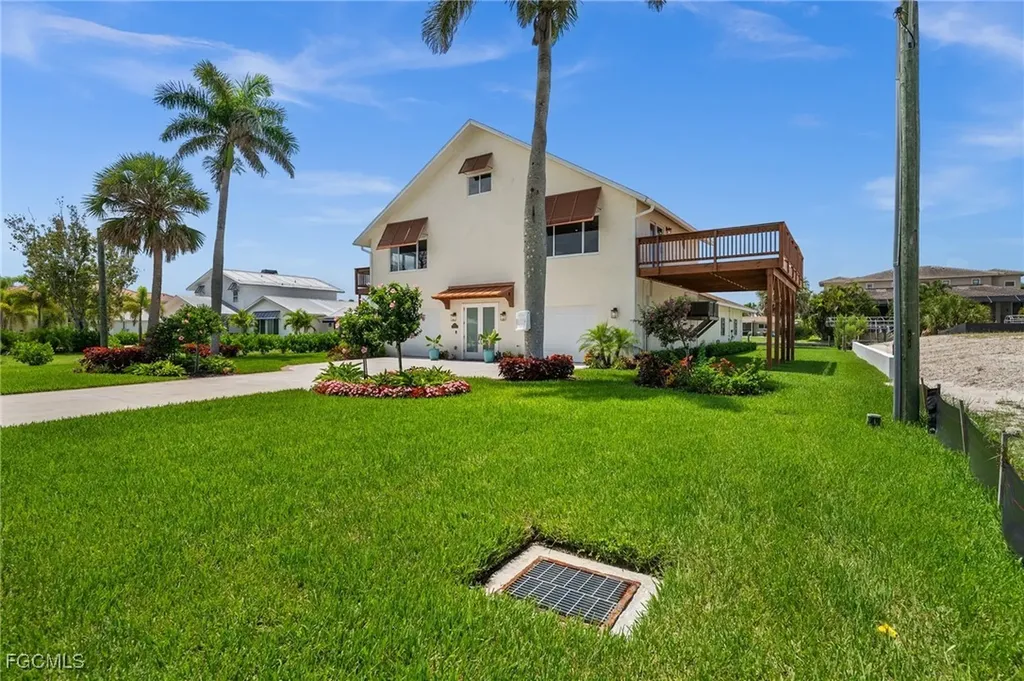 4837 Tarpon Avenue Bonita Springs FL 34134