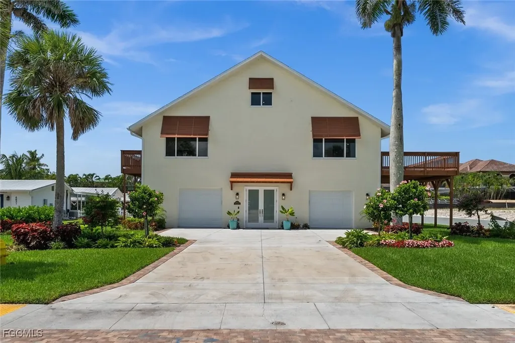 4837 Tarpon Avenue Bonita Springs FL 34134