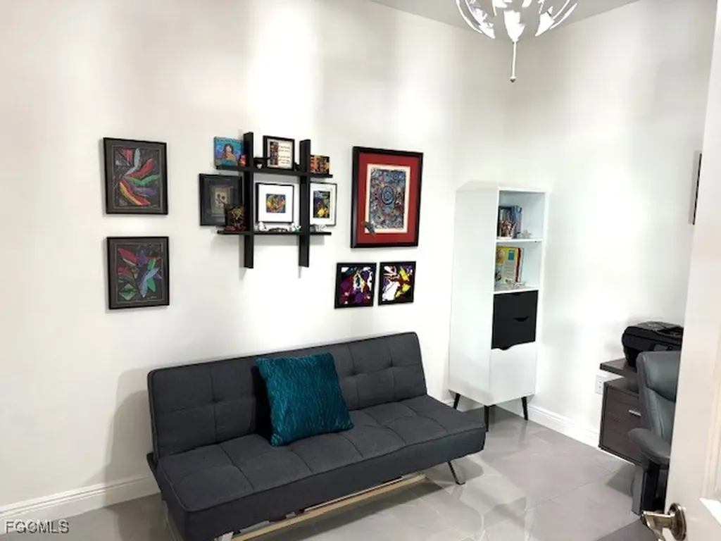 2745 1st Street Fort Myers FL 33916