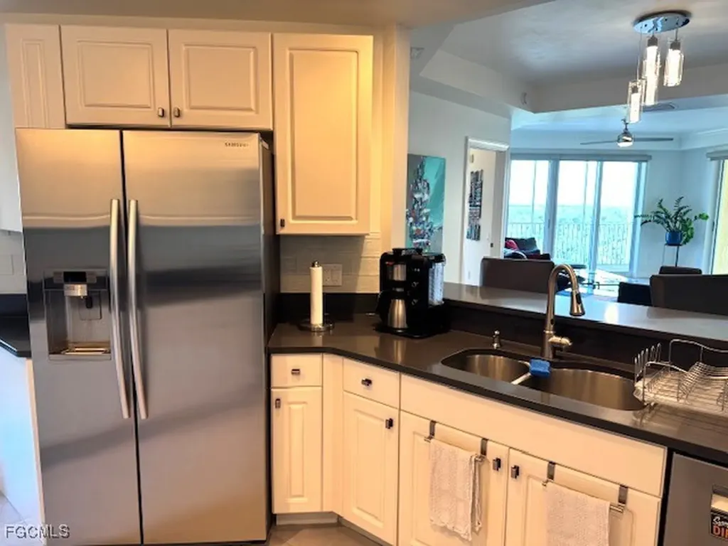 2745 1st Street Fort Myers FL 33916