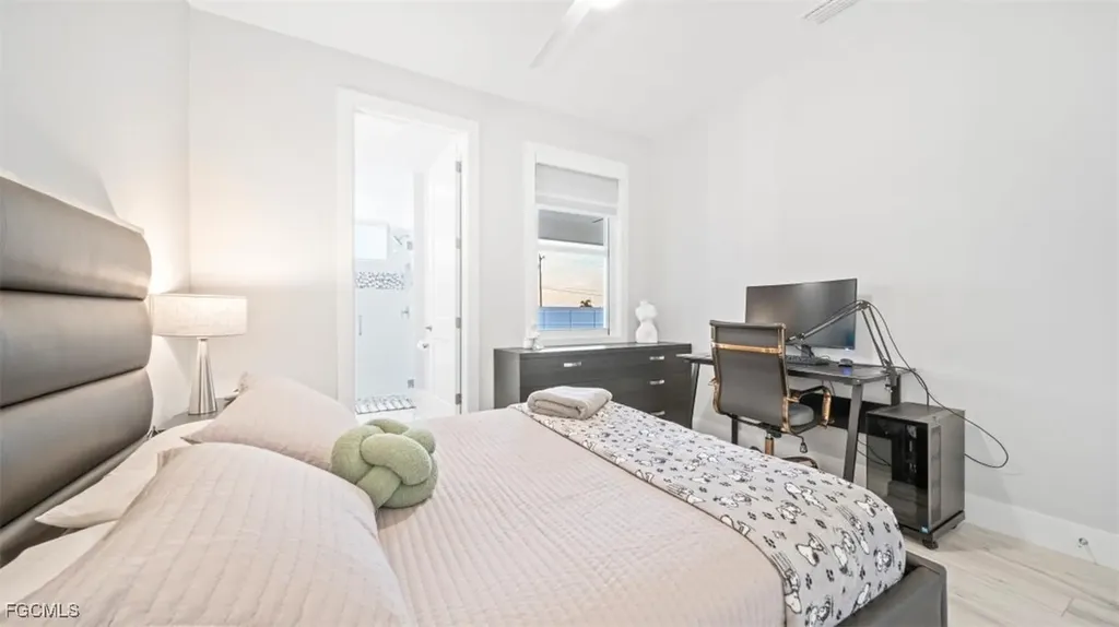 618 NW 7th Place Cape Coral FL 33993