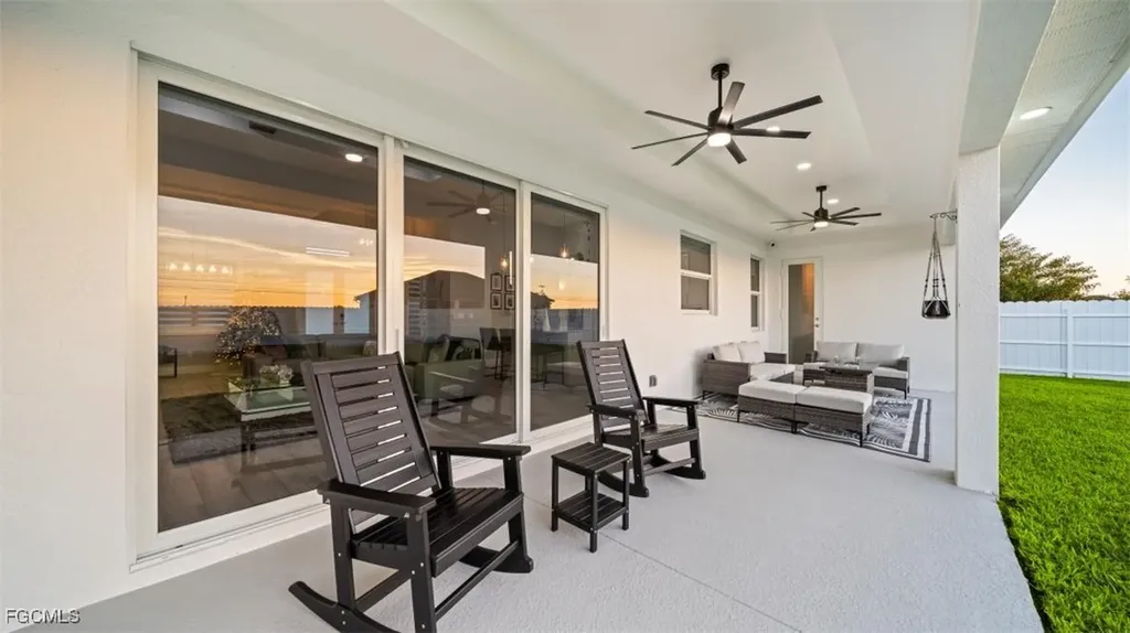 618 NW 7th Place Cape Coral FL 33993