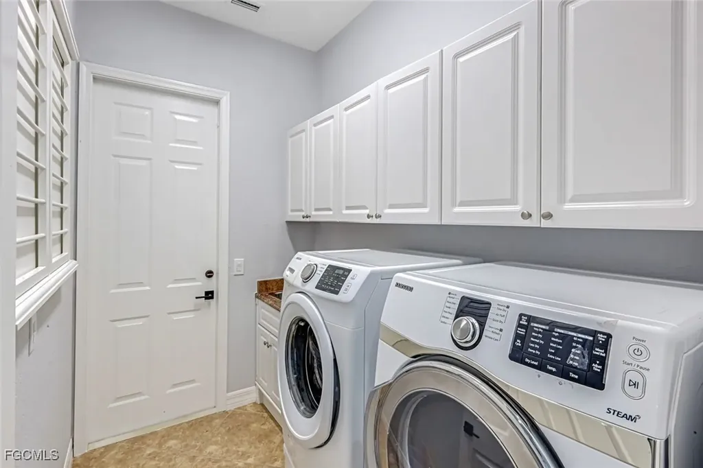 4518 SW 22nd Place Cape Coral FL 33914