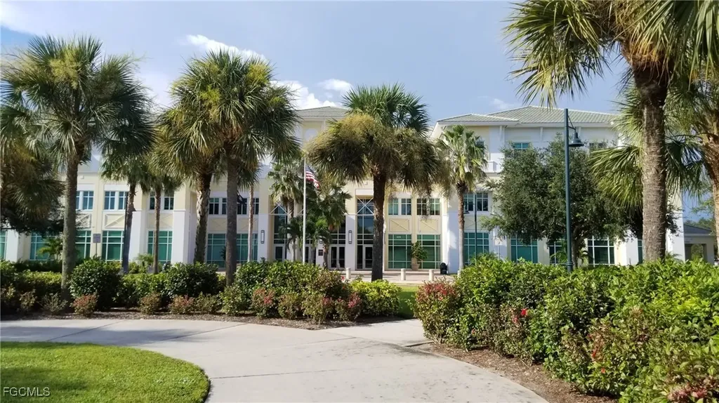 1131209841 & 1131209842 Devonshire Circle North Port FL 34288