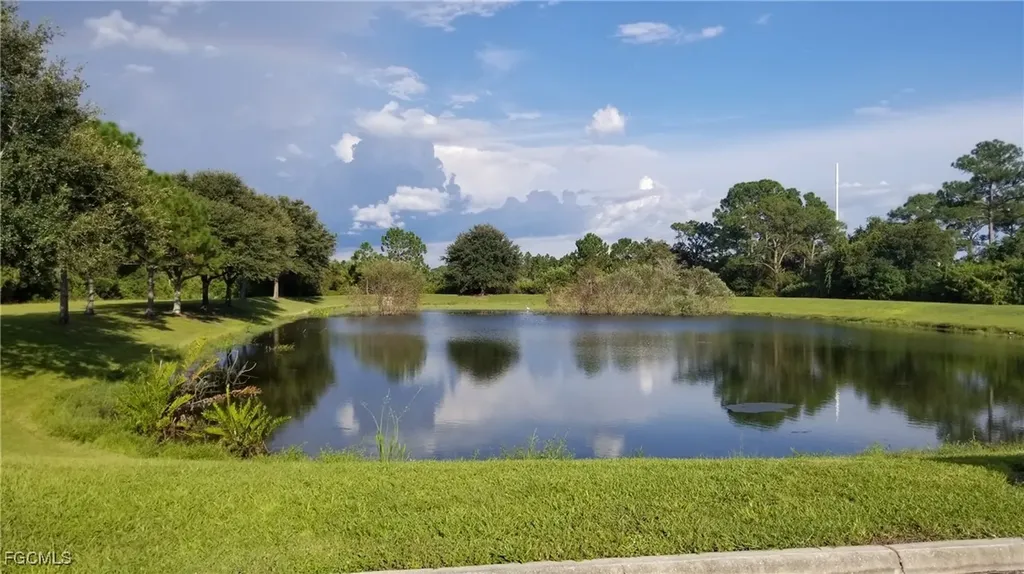 1131209841 & 1131209842 Devonshire Circle North Port FL 34288