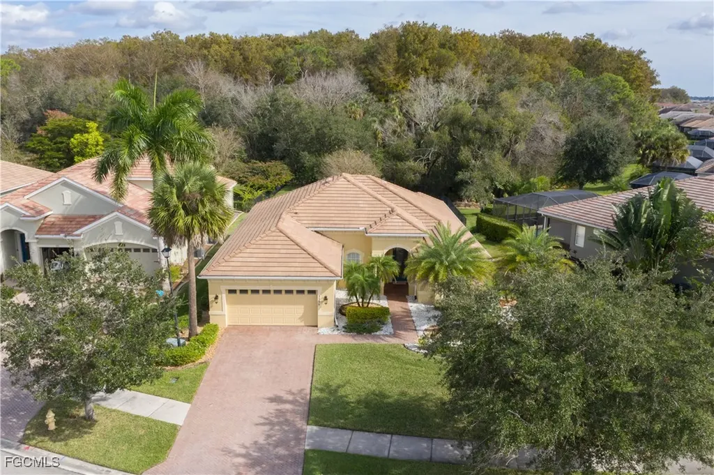 3296 Hampton Boulevard Alva FL 33920