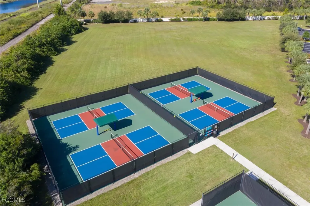 3296 Hampton Boulevard Alva FL 33920