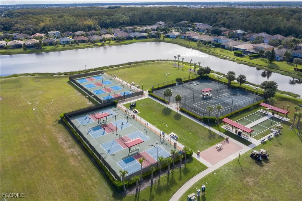 3296 Hampton Boulevard Alva FL 33920