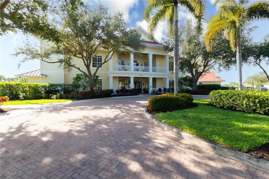 3296 Hampton Boulevard Alva FL 33920