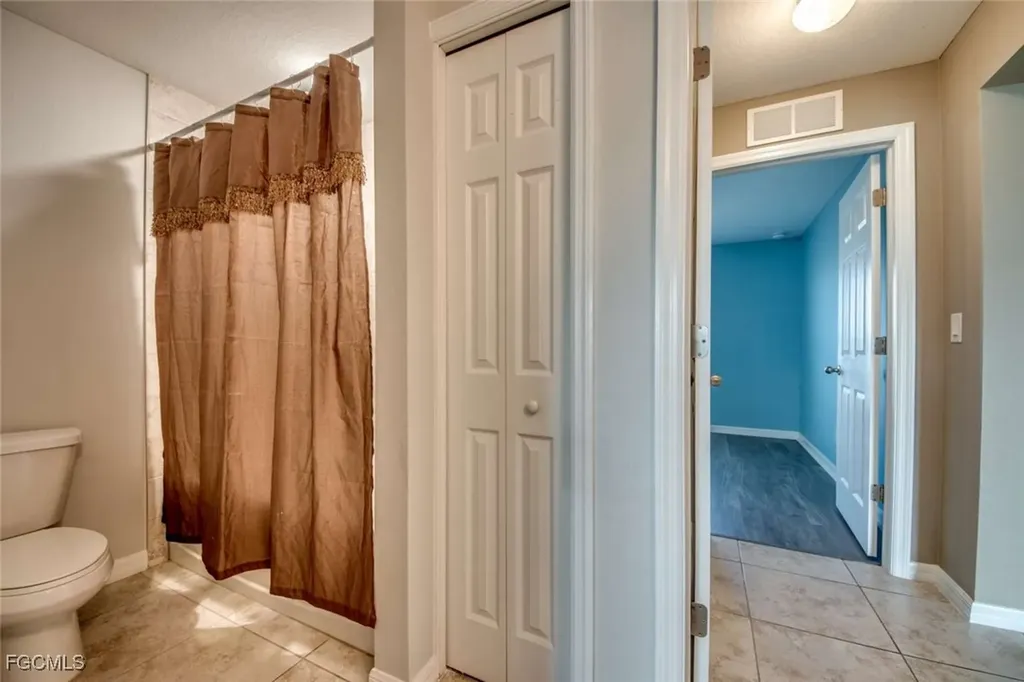 1617 NE 6th Avenue Cape Coral FL 33909