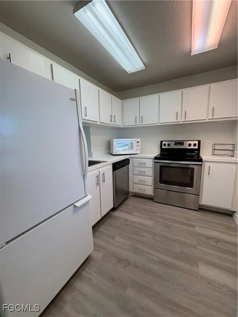 1724 Pine Valley Drive Fort Myers FL 33907
