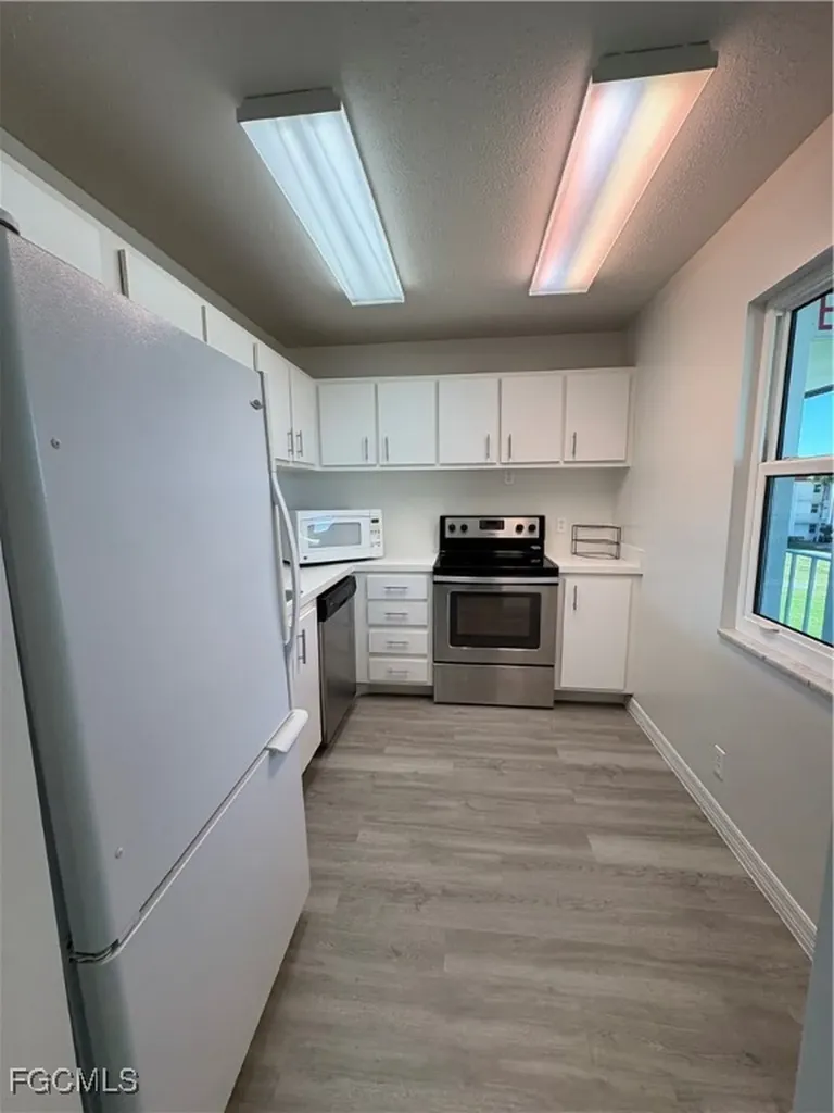1724 Pine Valley Drive Fort Myers FL 33907