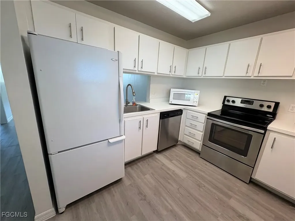 1724 Pine Valley Drive Fort Myers FL 33907