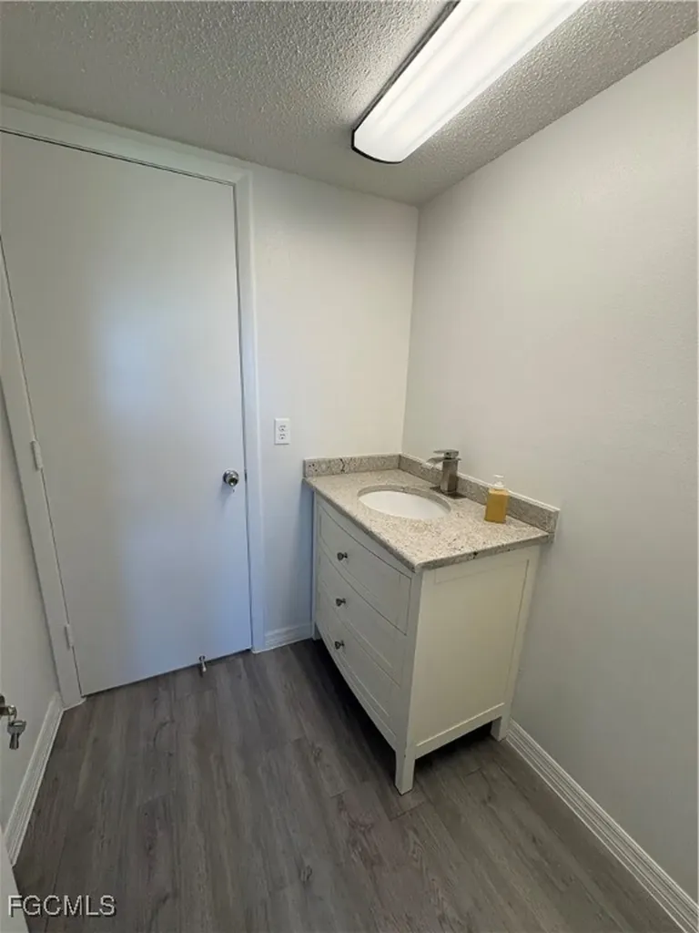 1724 Pine Valley Drive Fort Myers FL 33907