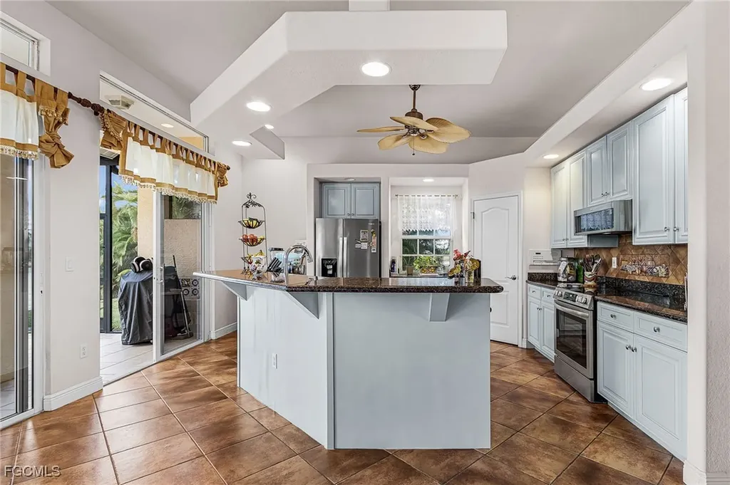 3611 NW 14th Street Cape Coral FL 33993