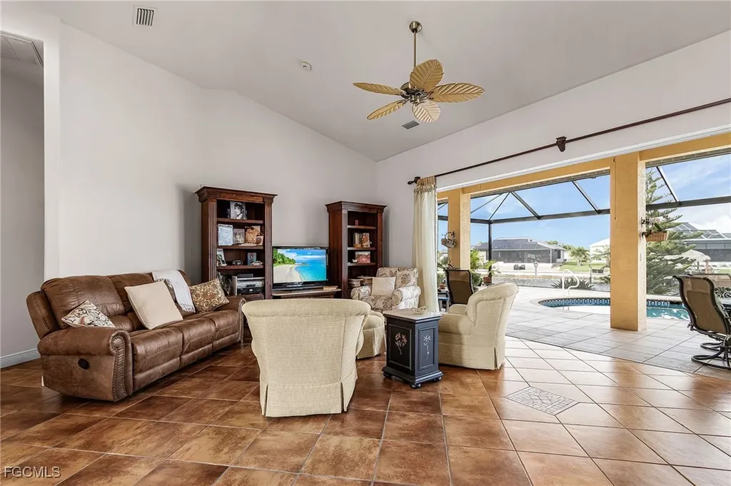 3611 NW 14th Street Cape Coral FL 33993