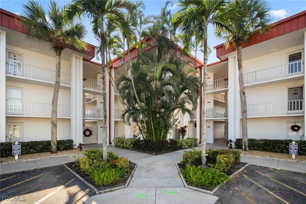 1700 Pine Valley Drive Fort Myers FL 33907