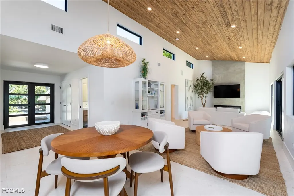 5801 Sanibel Captiva Road Sanibel FL 33957