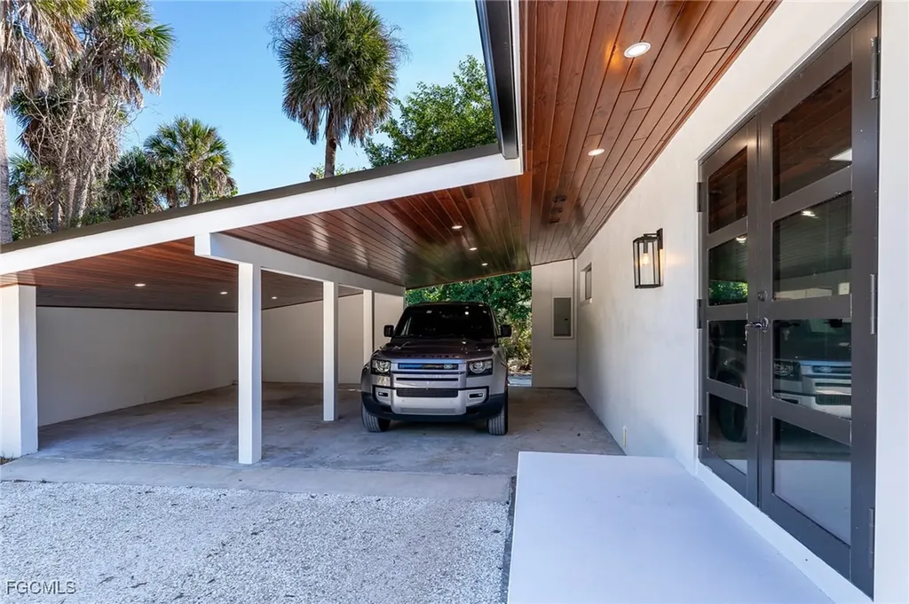 5801 Sanibel Captiva Road Sanibel FL 33957