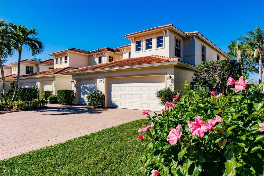 3011 Meandering Way Fort Myers FL 33905