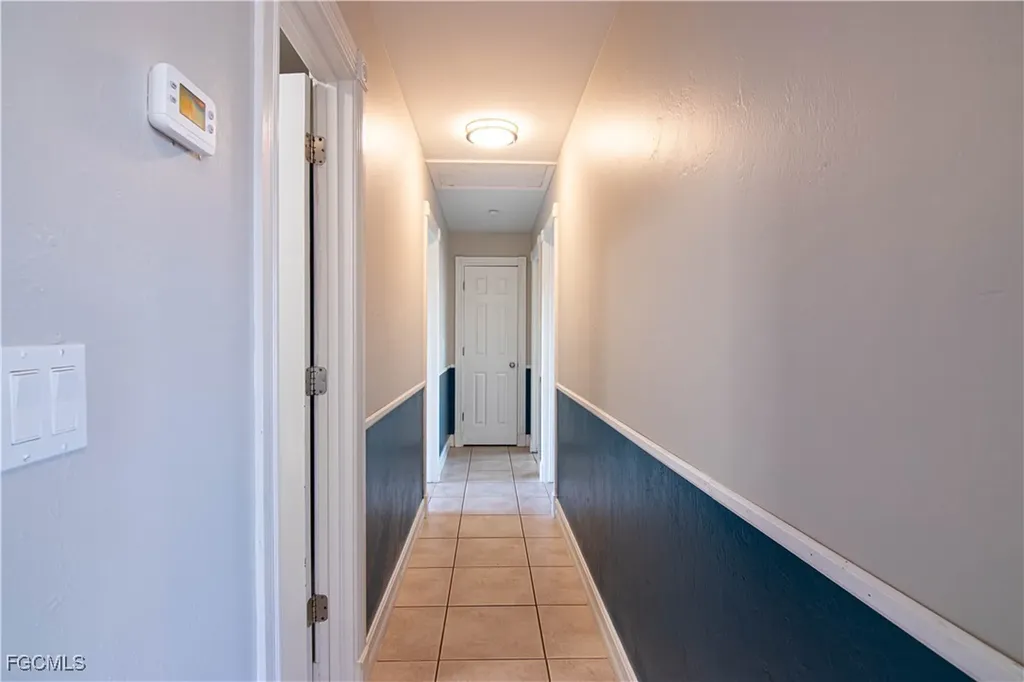 2022 NE 10th Place Cape Coral FL 33909