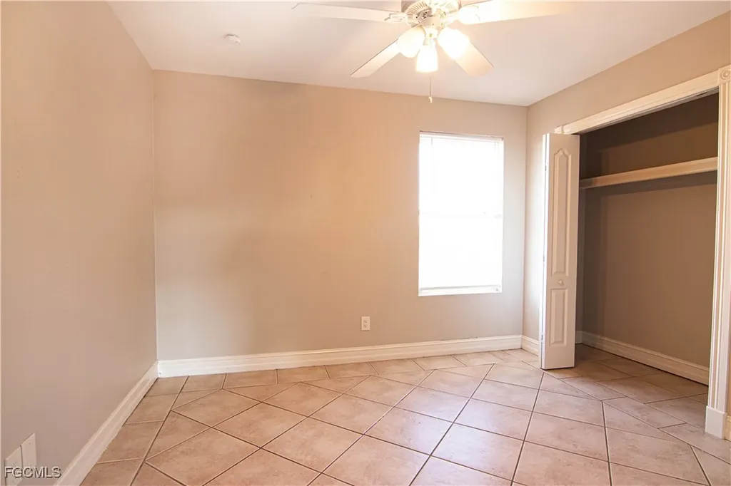 2022 NE 10th Place Cape Coral FL 33909
