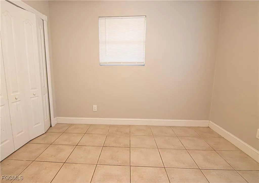 2022 NE 10th Place Cape Coral FL 33909
