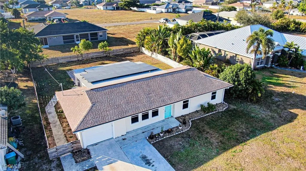 2022 NE 10th Place Cape Coral FL 33909