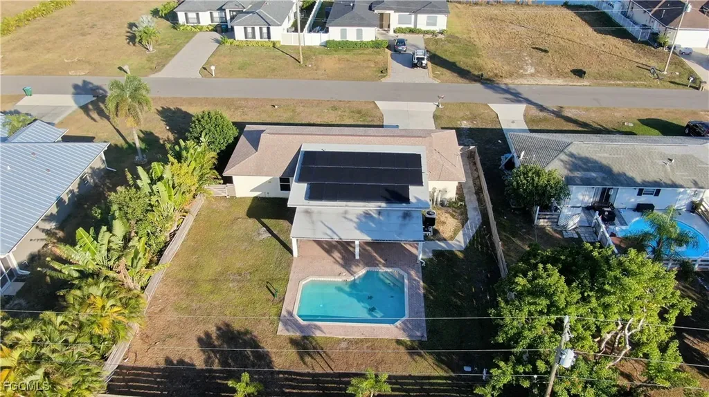 2022 NE 10th Place Cape Coral FL 33909