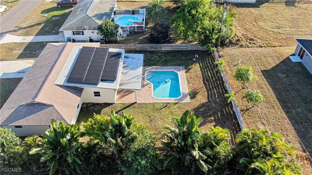 2022 NE 10th Place Cape Coral FL 33909